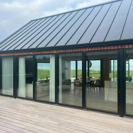 Hébergement de vacances Unique Directly On The *