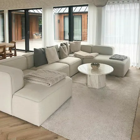 度假居 Unique Directly On The